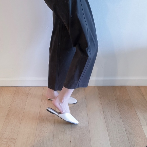 MOVING SALE LAST ONE Ice cream colors slippers - Picture 2 of 8